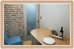 �~�j�E�T����